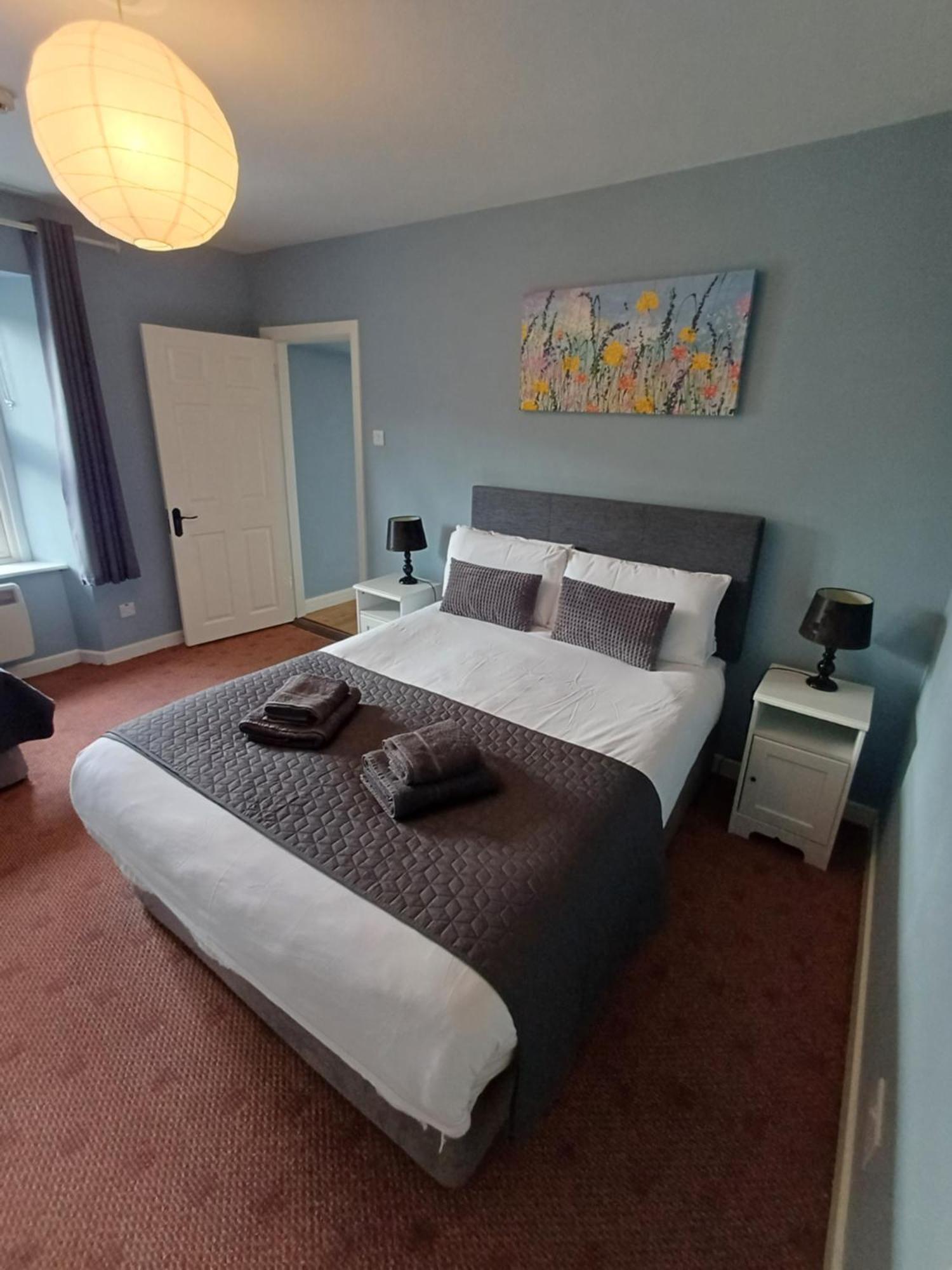 Clonbur House - One Bedroom Apartment Голуей Екстериор снимка